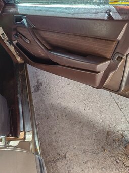 Mercedes W124 - 7
