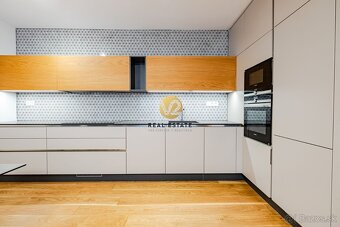 Na PREDAJ Exkluzívny 3i.izb byt s terasou v krásnej časti Br - 7