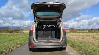 Renault Grand Scenic III 2009 7 miest - 7