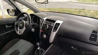 Kia Venga 1.4i 16V 87000 km benzín - 7