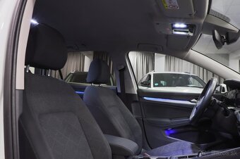 Volkswagen Golf 8 Variant 2.0 TDI 110kW DSG automat - 7