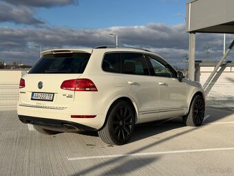VW Touareg 3.0 TDi - 7