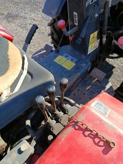 Malotraktor AGT 830 s SPZ - 7