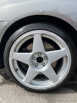 Azev A 5x100 R17 8J + 205/40 R17 DOT 24 - 7