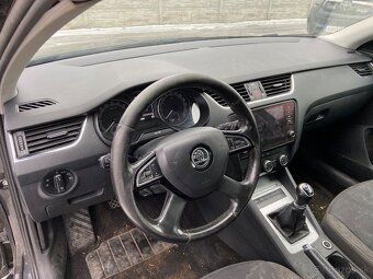 ŠKODA OCTAVIA COMBI 3 2.0 TDi - 7