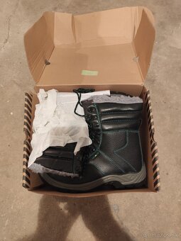 Pracovná obuv 43 - 7