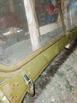 Gaz 69 - přední okno - 7