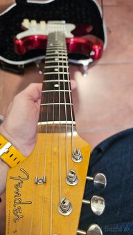 Fender '62 Japan Stratocaster - 7