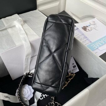 Chanel kozena kabelka - 7
