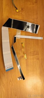 diely z tv Samsung 50AU8072 - 7