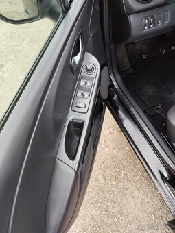 Renault Clio - 7