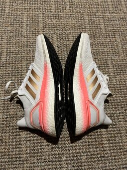 Adidas Ultraboost, velikost 39 1/3 - 7