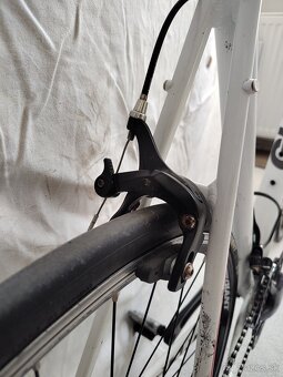 Cestný bike GIANT Defy - 7