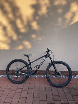TREK Roscoe 7 Matte Trek Black 2023 - 7