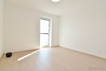 Nový nezariadený 4izb byt 3 balkóny pivnica parkovanie Nitra - 7