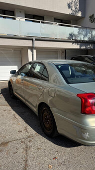 TOYOTA AVENSYS 2.2 - 7