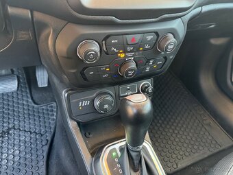 Jeep Renegade Limited 4WD - 7