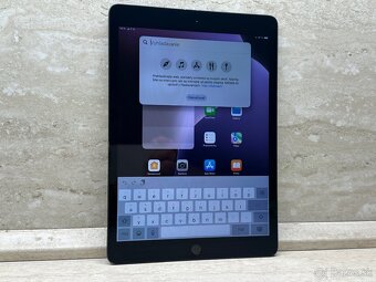 Apple iPad 8.gen 2020 32 gb Wi-Fi Space Gray - 7