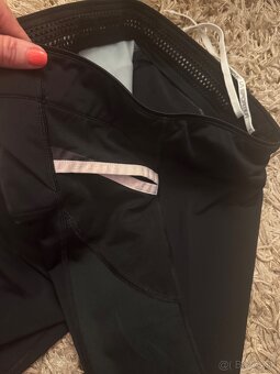 Karpos trojstvrtove leginy - 7