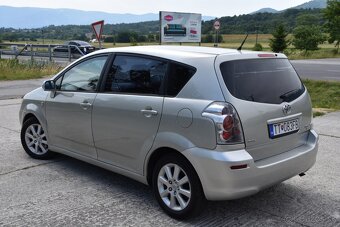 Toyota Corolla Verso 2.0 D-4D Base - 7