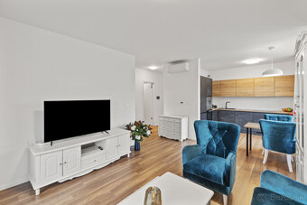 Krásny a moderný zariadený 2izb apartmán v novostavbe BAZOVA - 7