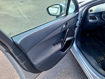 Peugeot 508 SW 2.0 HDi FAP BVM6 Allure - 7