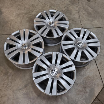 Hliníkové Volkswagen disky 5x112 R16 7J ET45 - 7