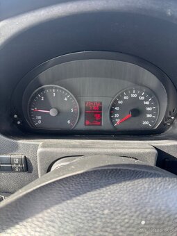 Dodávka volkswagen crafter dvojmontáž do 3,5ton. - 7