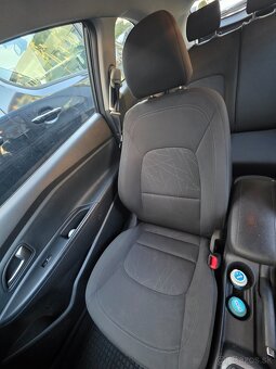 Kia Rio 1.4 benzín, 80 kW, manuál, 58 000 km – spoľahlivé, z - 7