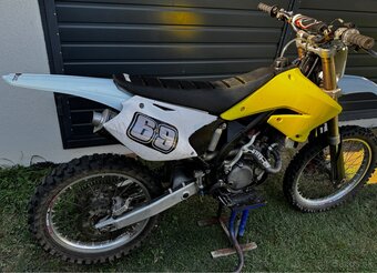 Suzuki RMZ 250 - 7