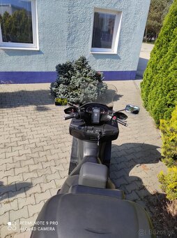 Suzuki Burgman AN 400 - 7