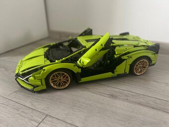 Predám LEGO® Technic 42115 Lamborghini Sian FKP 37 - 7