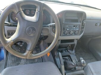 Mitsubishi Pajero 3   3,2 diesel - 7