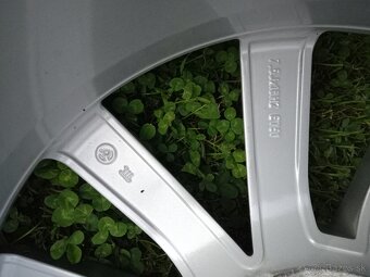 18"Škoda Octavia III originálne hliníkové disky - 7