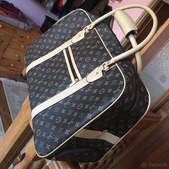 Predam lacno imitaciu Luis Vuitton taska s kolieskami ( mozu - 7