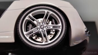 Kyosho Audi R8 biela 1:18 - 7