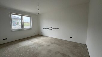 NA PREDAJ Novostavba v Zbehoch - 7