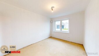 Skolaudovaný bungalov na pozemku 517 m2 v novej obytnej zóne - 7