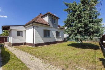 VÝNIMOČNÁ PONUKA - Na predaj 4-izbový rodinný dom v obci Roh - 7