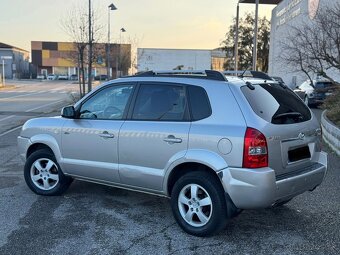 HYUNDAI TUCSON 2.0 CRDi - 7