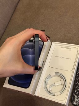 Apple iPhone 12 - TOP STAV - 7