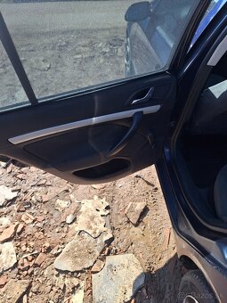 Škoda octavia 2 4x4 1.9tdi 77kw - 7