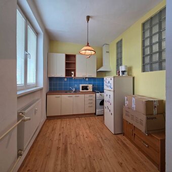 1i, OV, 35m2, Juh, Rastislavova, tehla, čiastočne zariadený - 7