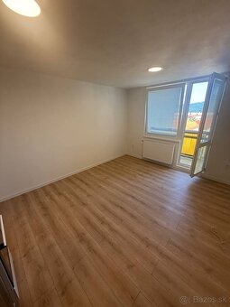 Na prenájom garsónka s balkónom v Žiari nad Hronom - 7