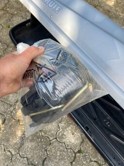 Strešný box Thule - 7