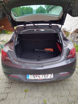 Opel astra gtc - 7