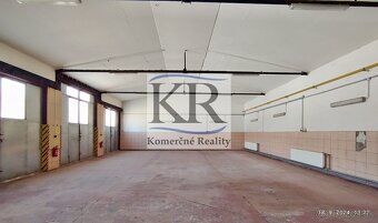 NA PREDAJ areál 7900 m2, SKLADY o výmere 1480 m2, Nové Mest - 7