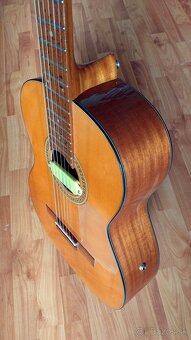 klasicka gitara Amada Strunal Luby model 4655 - 7