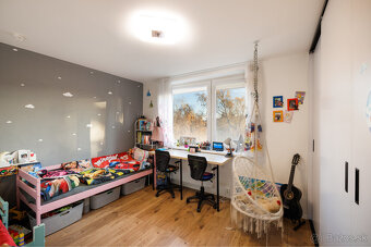 Na predaj zrekonštruovaný 3-izbový byt Sídlisko III - 7