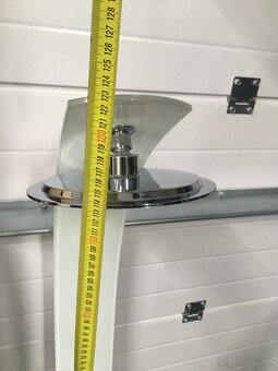 Sprchovy kut so sprchou - 7